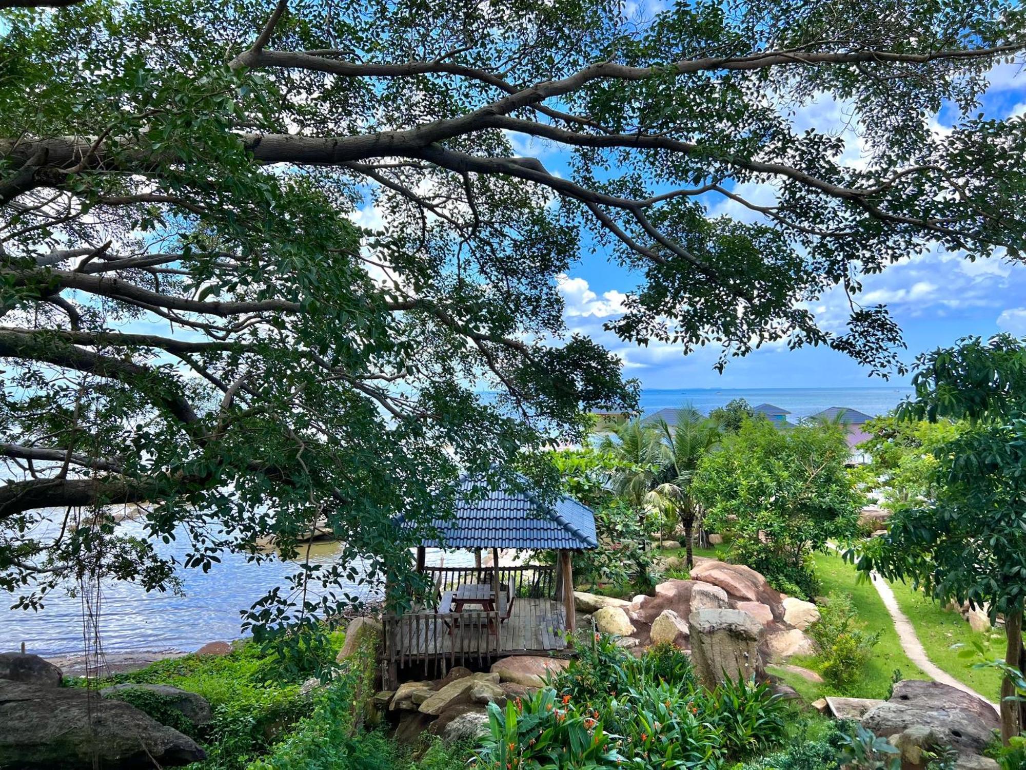 Voyage Phu Quoc Beach Resort Kültér fotó